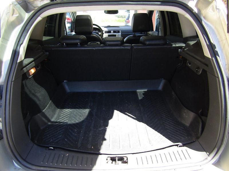 Ford Kuga (2009) 2.0 TDCi 100kW - fotka 22 z 36