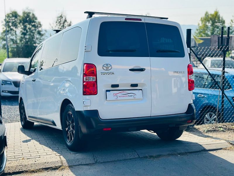 Toyota ProAce (2020) 2.0D 6 MÍST,VÝHŘEV SED.,100%KM - fotka 4 z 24