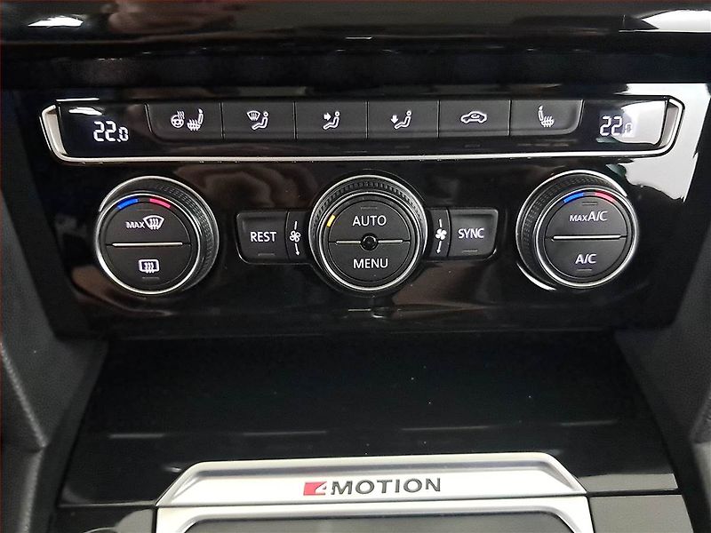 Volkswagen Passat (2016) 2.0 BiTDI, 4X4, Automat, Kůže - fotka 19 z 23