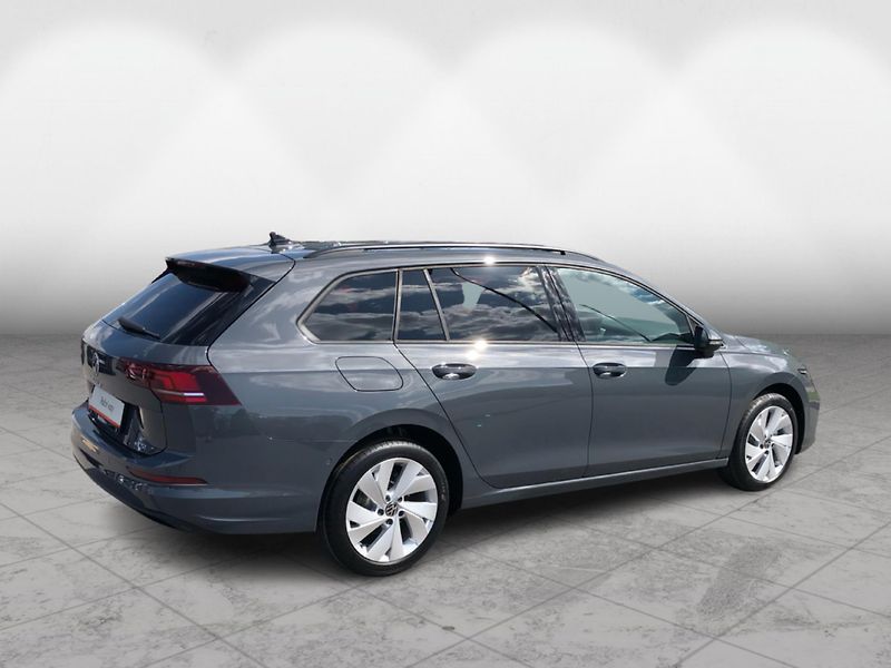 Volkswagen Golf Variant People 1,5 eTSI 7DSG m - fotka 2 z 29