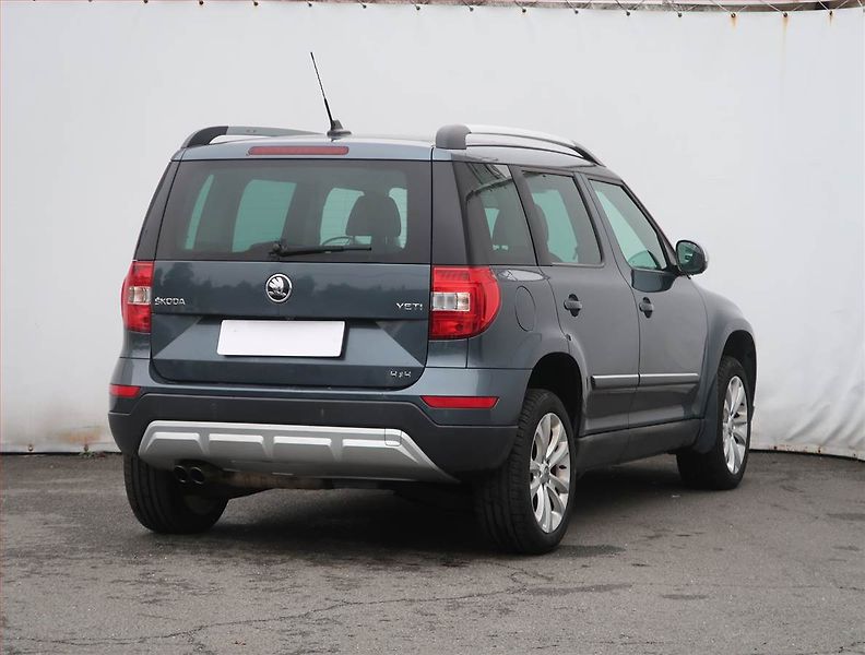 Škoda Yeti (2014) Elegance 2.0 TDI, 4X4 - fotka 5 z 25