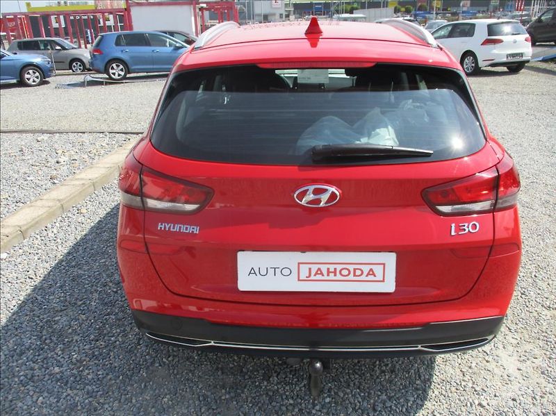 Hyundai i30 1,0 T-GDI, servis,DPH,1.maj,CZ - fotka 6 z 42