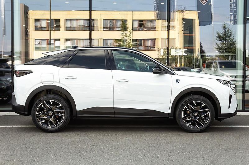 Peugeot 3008 (2026) 1,2   BUSINESS Hybrid 145 e-DC - fotka 4 z 13