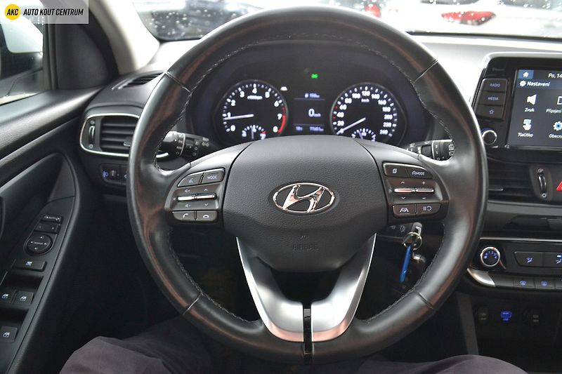 Hyundai i30 WG 1,5I MT COMFORT ALU16 - fotka 27 z 44