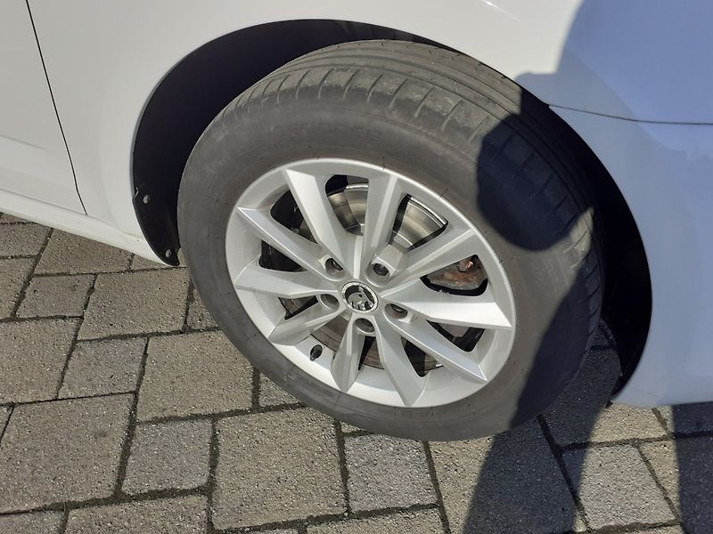 Škoda Octavia (2016) 1.2 TSi ČR 63kW - fotka 20 z 23
