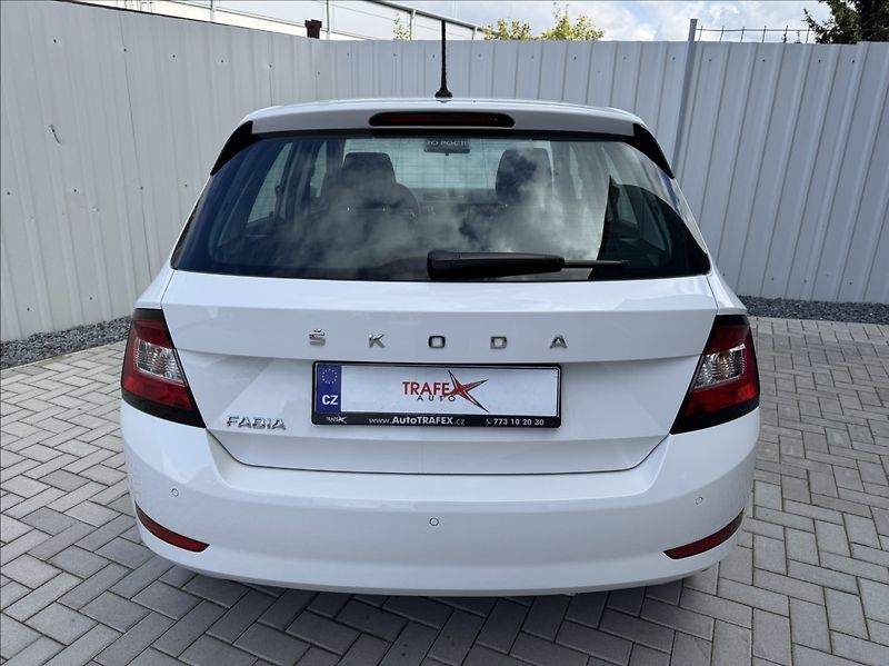 Škoda Fabia 1,0 TSI DPH 1.maj. původ ČR - fotka 11 z 50