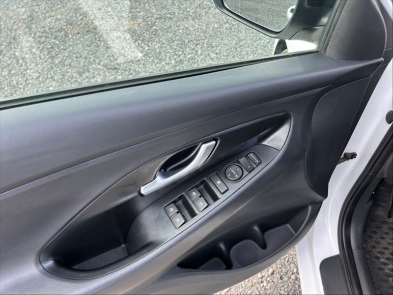 Hyundai i30 1,5 T-GDI N Line - fotka 11 z 11