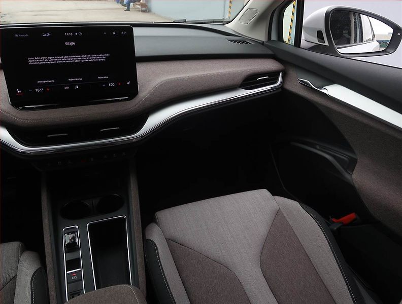 Škoda Enyaq (2021) Suite iV 60 (62 kWh), SoH 91% - fotka 8 z 23