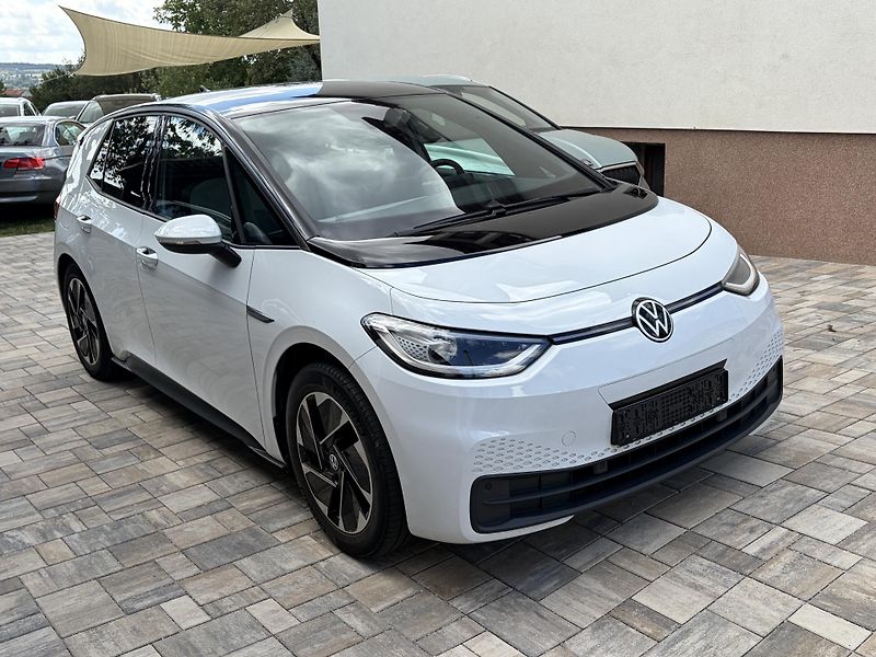 Volkswagen ID.3 (2021) PRO 62kwh, 150kw SOH 91.2% - fotka 4 z 11