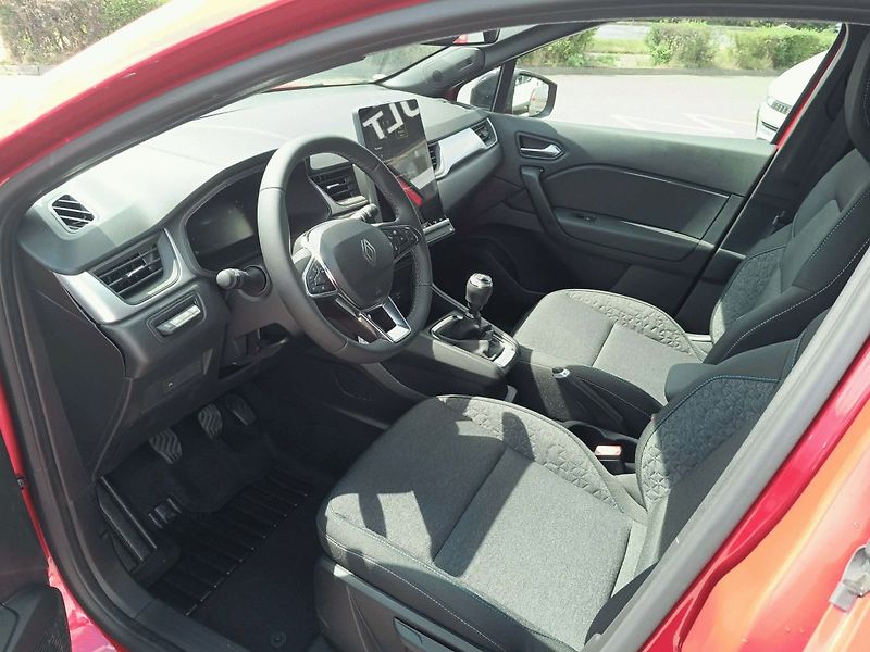 Renault Captur (2026) evolution Eco-G 120 - fotka 14 z 17