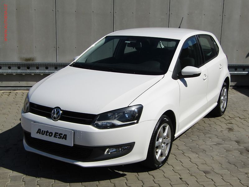 Volkswagen Polo (2014) 1.2 i, Comfortline - fotka 3 z 17