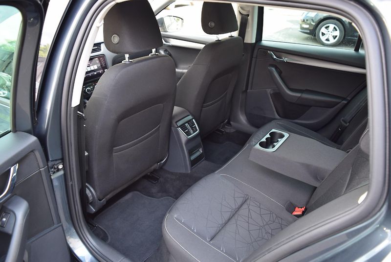 Škoda Octavia (2019) 1.5TSI 110kw CLEVER FULL LED  - fotka 17 z 48