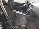 Volvo V60 (2011) D3 2.0, Automat, po STK - náhled 9