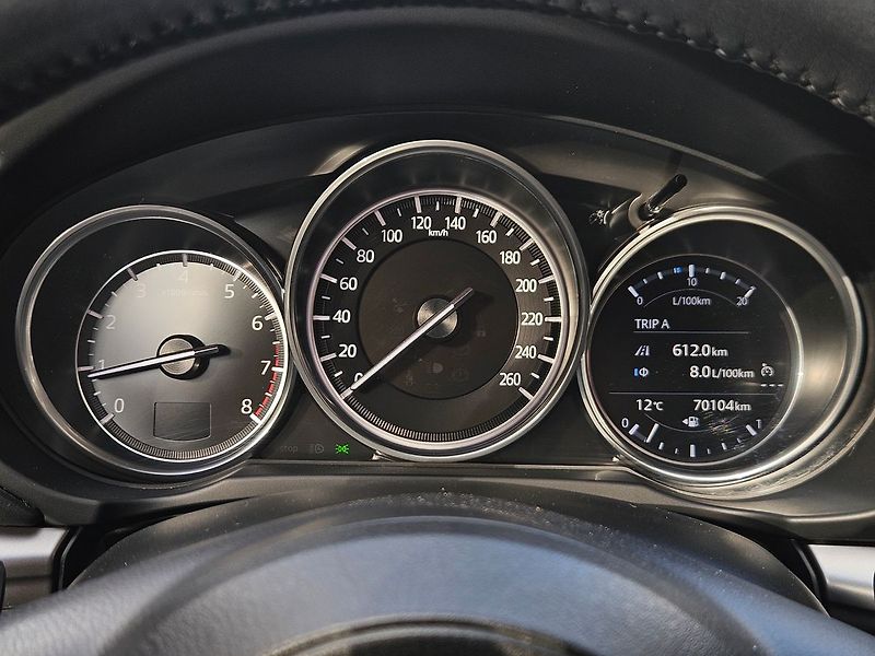 Mazda CX-5 2,0 SKYACTIV-G, Takumi, 1.maj. - fotka 23 z 35