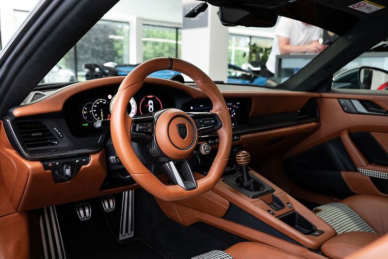 Porsche 911 TECHART 911 GT3 Touring (992.2 - fotka 5 z 32