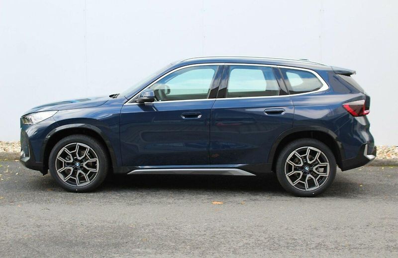 BMW X1 sDrive18d - fotka 2 z 11