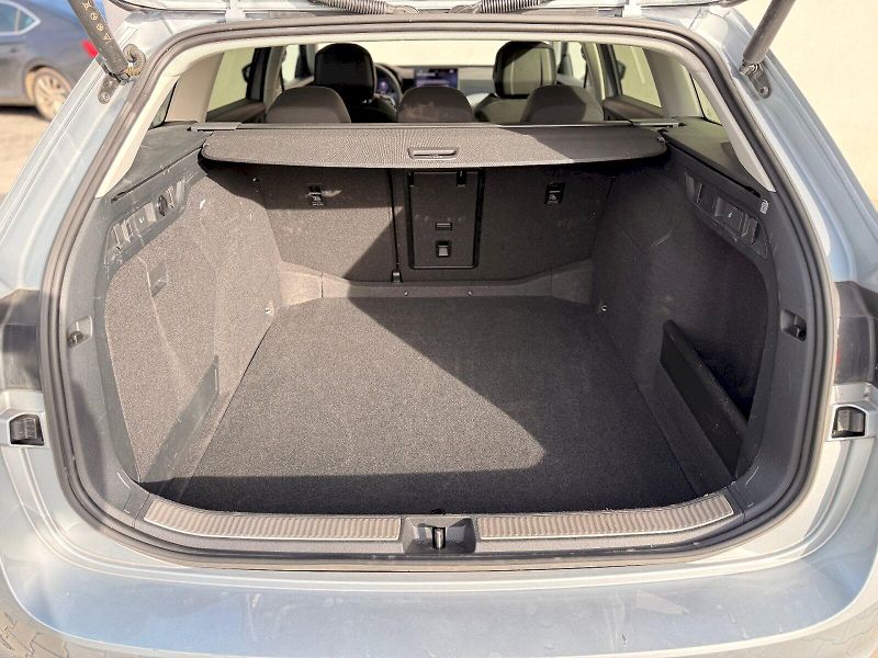 Škoda Superb (2024) COMBI SELEC TD 110/2.0 A7F - fotka 10 z 35