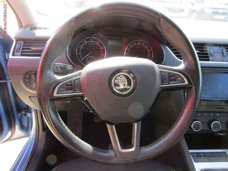 Škoda Octavia (2018) 1.0 TSi, ČR, AC, výhřev sed - fotka 14 z 14