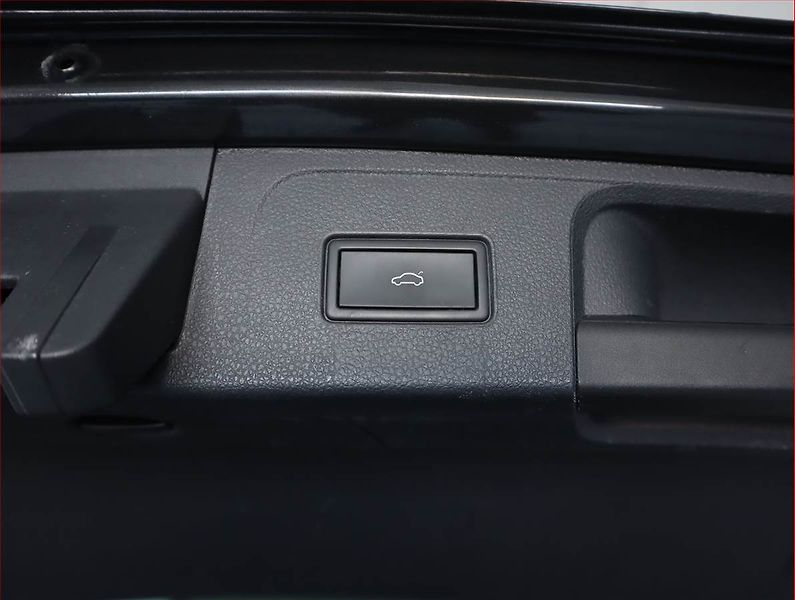 Volkswagen Passat (2021) 2.0 TDI - fotka 21 z 23