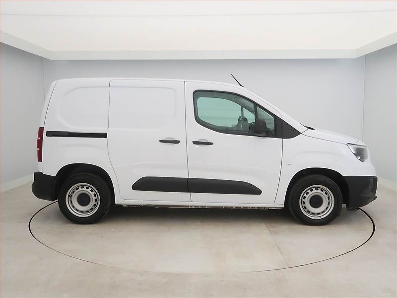 Opel Combo (2023) 1.5 CDTI, ČR, DPH - fotka 6 z 15