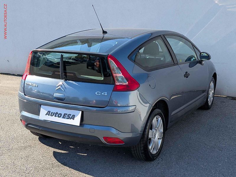 Citroën C4 (2008) 1.4 16V, ČR, AC, park.asist - fotka 4 z 15