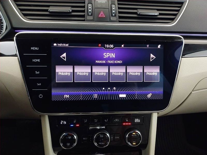 Škoda Superb (2017) Laurin&Klement 2.0 TDI - fotka 12 z 26