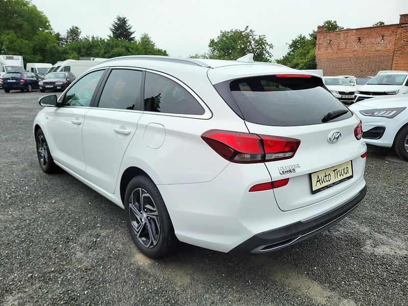 Hyundai i30 WG 1.5 T-GDI 118kW SMART *ČR - fotka 3 z 44