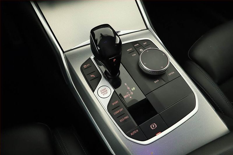 BMW Řada 3 (2021) M Sport 320 d xDrive - fotka 15 z 21