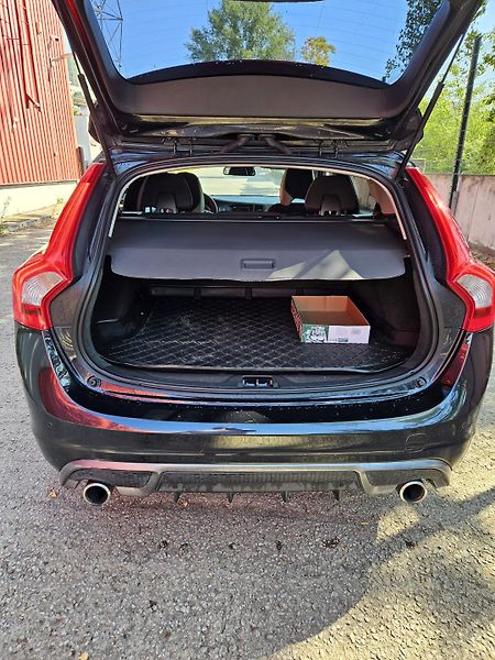 Volvo V60 (2012) R DESIGN - fotka 6 z 31
