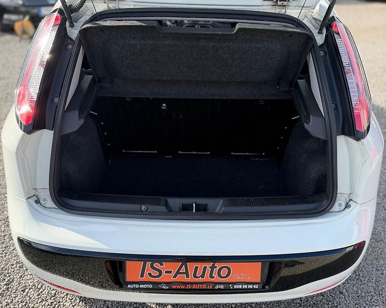 Fiat Punto (2011) - fotka 9 z 13