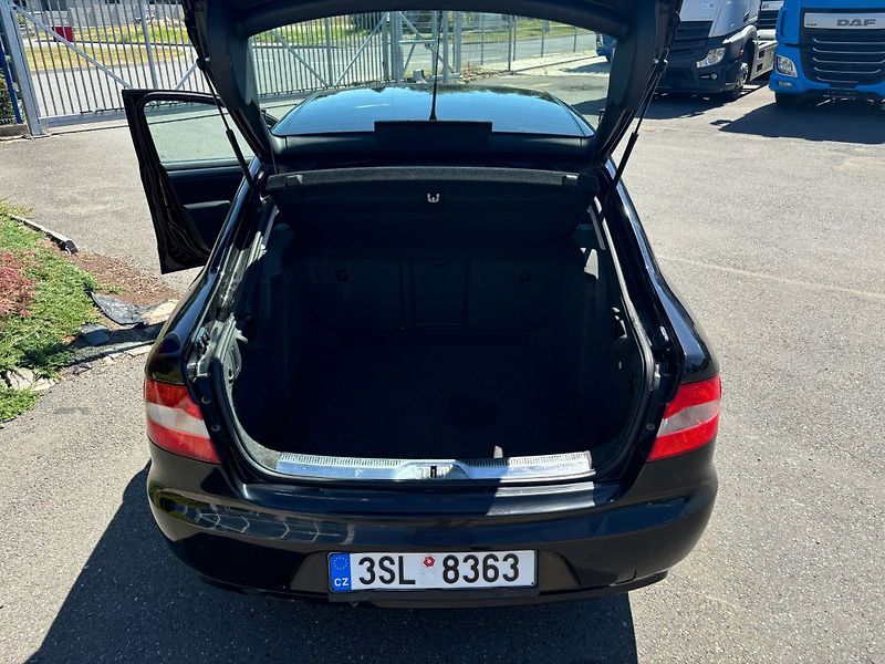 Škoda Superb II 2,0TDi - fotka 17 z 18