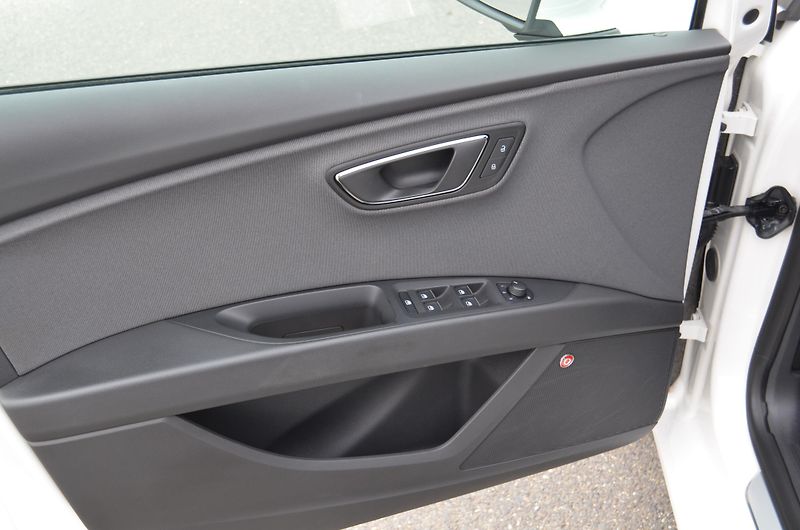 Seat Leon (2019) 1.5 TSI 150 k Xcellence ST - fotka 25 z 31