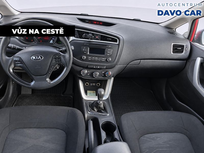 Kia Ceed 1,4 i 73kW Exclusive CZ DPH - fotka 3 z 12