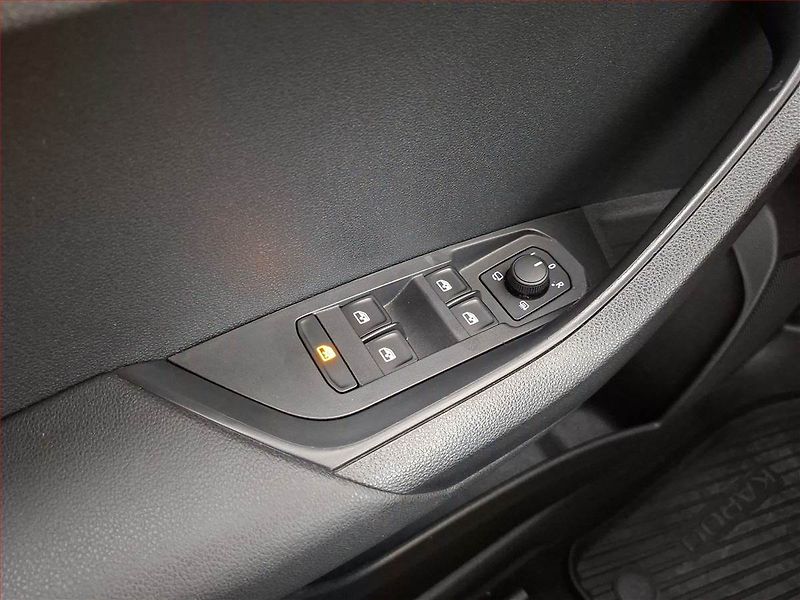 Škoda Karoq (2021) Style 1.5 TSI - fotka 17 z 18