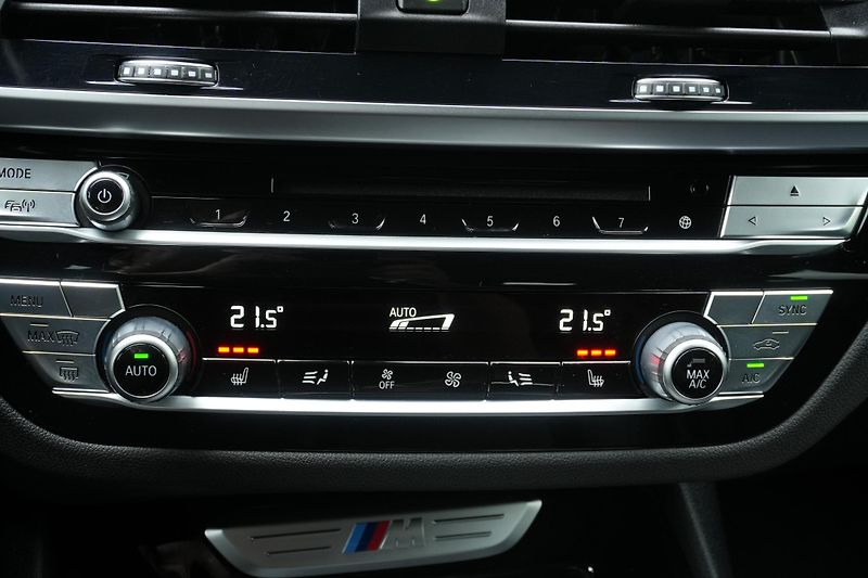 BMW X3 M40i, ČR, Tažné, Harman, ACC - fotka 17 z 39