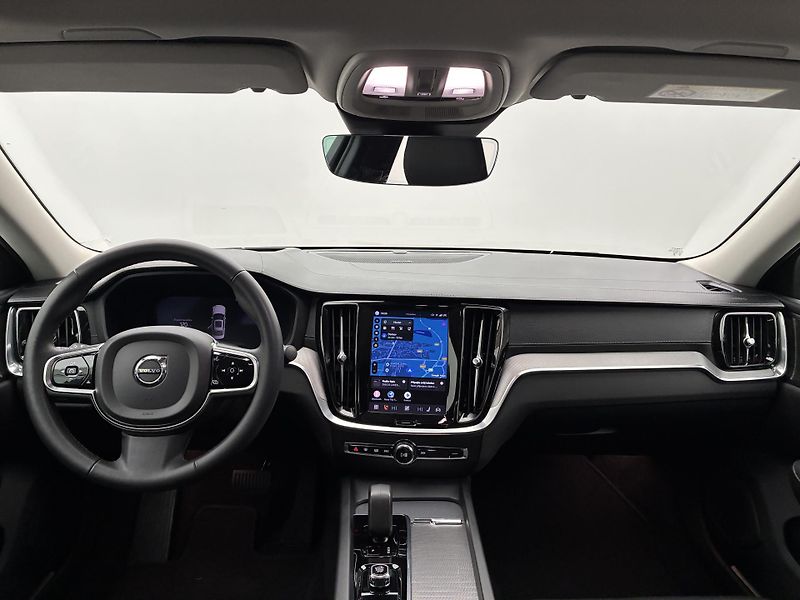 Volvo S60 2,0 B5 184kW Ultimate Dark DPH - fotka 23 z 31