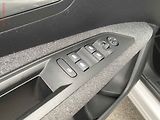 Peugeot 3008 (2017) 1.2PT, Active, AT - náhled 13