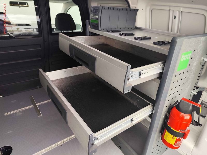 Volkswagen Caddy (2020) 1.4TGi BOTT, AC, +pneu - fotka 10 z 24