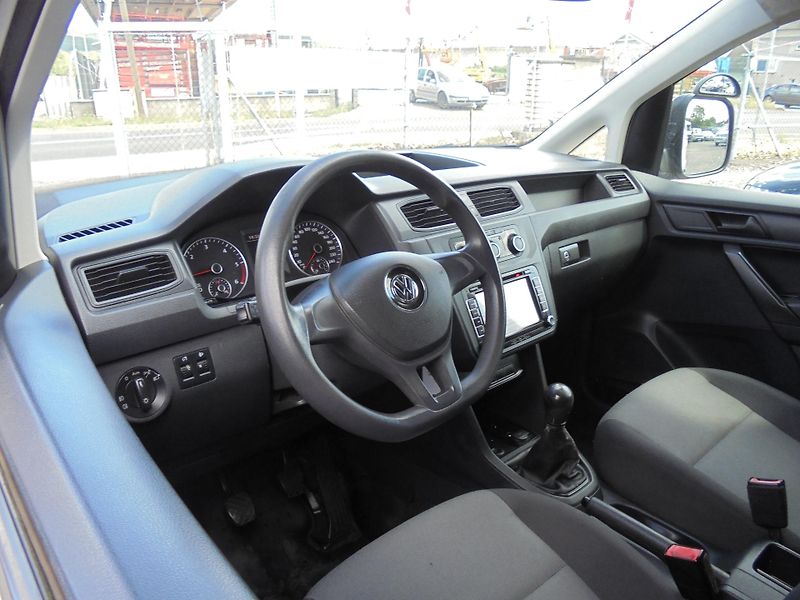 Volkswagen Caddy (2016) 2.0TDI-MAXI-KLIMA-NAVIGACE - fotka 8 z 13