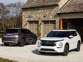 Mová generace SUV Outlander.