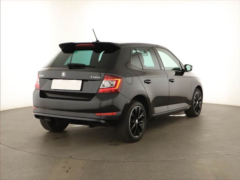 Škoda Fabia (2018) Monte Carlo 1.0 TSI, Tempomat - fotka 5 z 14