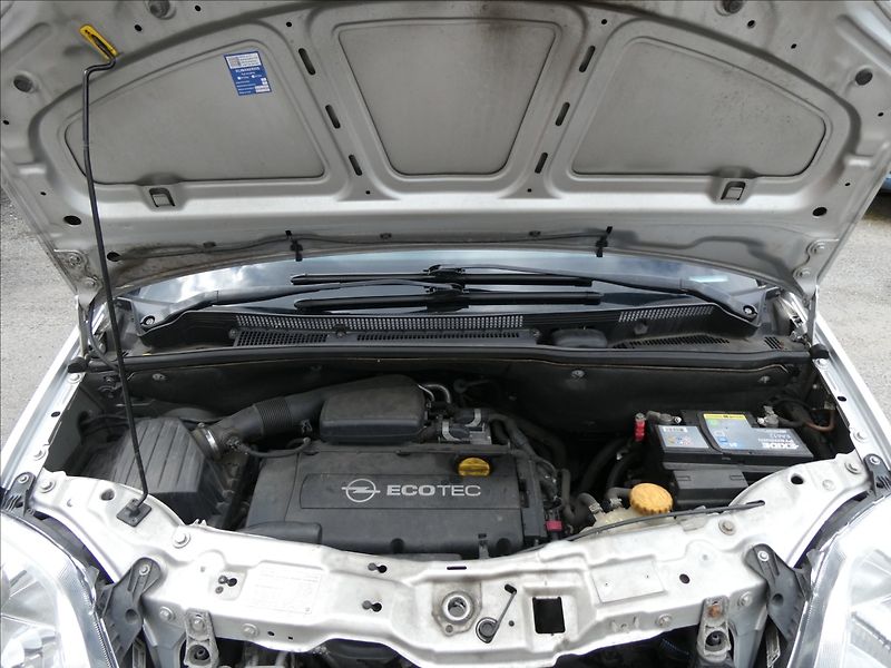 Opel Meriva 1,6 i 77kW AUTOMAT, klima - fotka 22 z 24