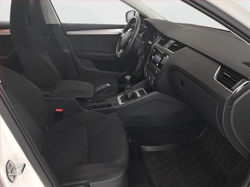 Škoda Octavia (2015) 1.4 TSI, Serv.kniha, Tempomat - fotka 9 z 14