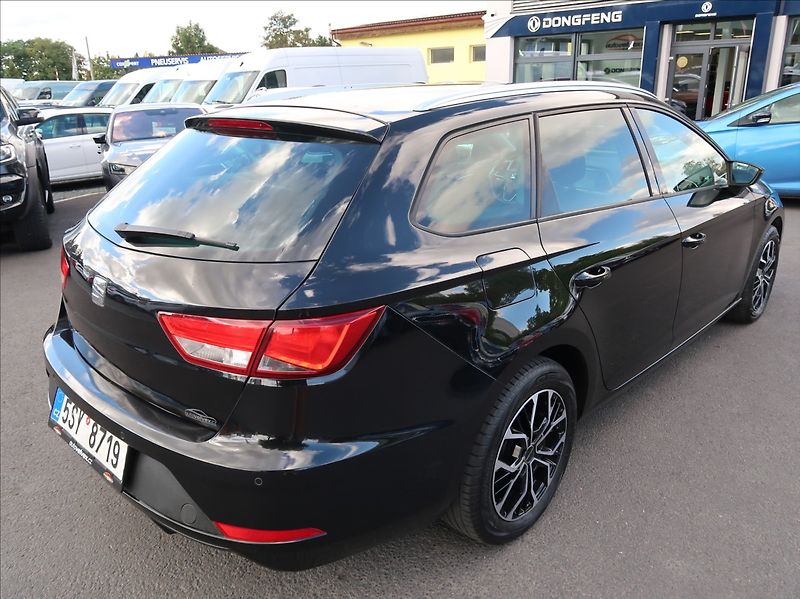 Seat Leon 1,6 TDi,85kW,Navi,tempomat - fotka 3 z 26