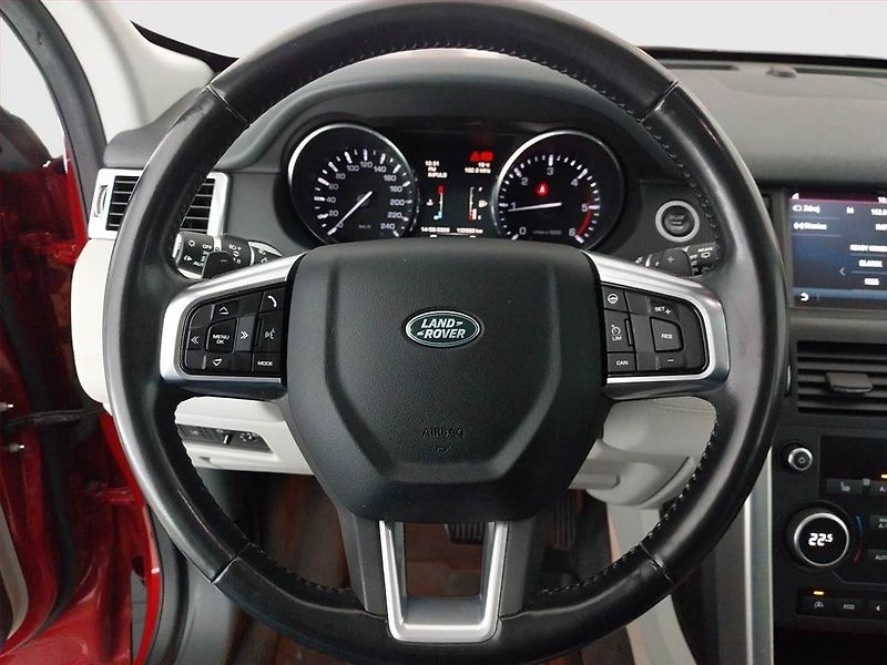 Land Rover Discovery Sport (2016) TD4, 4X4, Automat, 7 míst - fotka 18 z 22