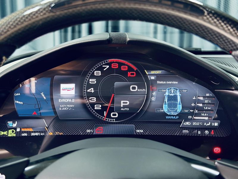 Ferrari Roma (2021) FULL CARBON MAX VÝB ZÁRUKA - fotka 20 z 33