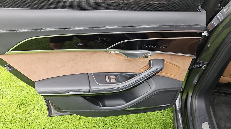 Audi S8 (2021) - fotka 21 z 24