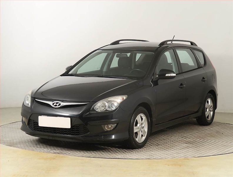 Hyundai i30 (2011) 1.4 CVVT, po STK, levný provoz - fotka 2 z 18