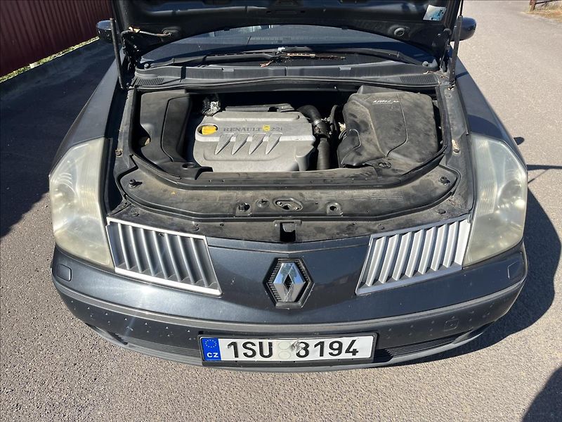 Renault Vel Satis 2,2 dCi TAŽNÉ STK 12/2026 - fotka 22 z 27