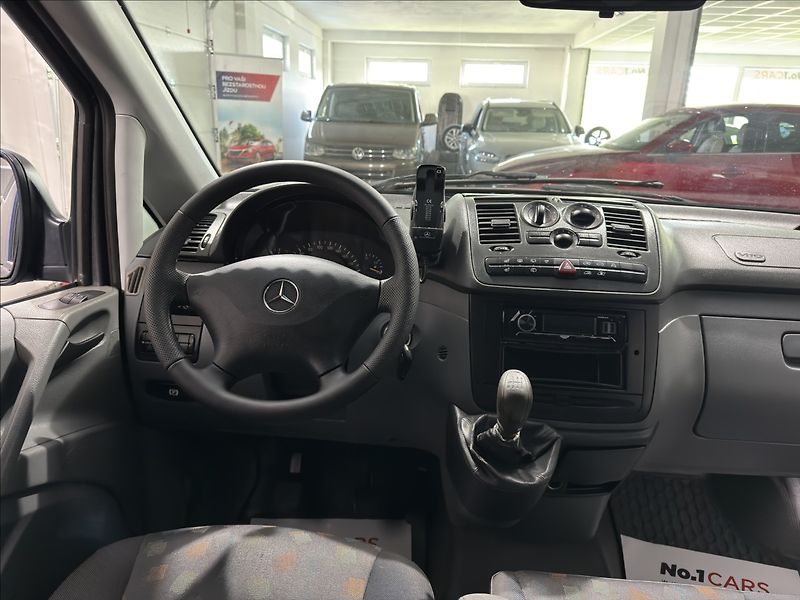 Mercedes-Benz Vito 2,2   CDI ČIDLA TAŽNÉ 6 MÍST - fotka 16 z 26